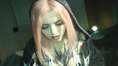 Snapshot of flipthesugar chatting on 02-21-26, 06:42 flipthesugar online show from 02-21-26, 06:42