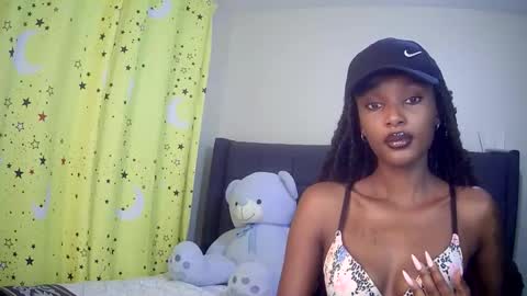 Snapshot of flirtyy_sheery chatting on 10-06-25, 02:53 sheery online show from 10-06-25, 02:53