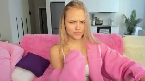 Mona online show from 11-30-25, 05:33