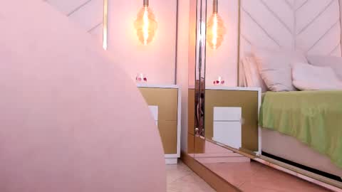 Luna online show from 02-09-25, 06:47