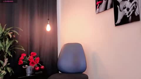 Snapshot of flor_gil chatting on 12-04-25, 03:16 flor_gil online show from 12-04-25, 03:16