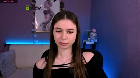 Snapshot of flora_ri chatting on 02-06-26, 10:18 just ask me online show from 02-06-26, 10:18