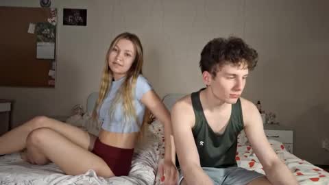 Flora and Sam online show from 02-15-26, 01:20