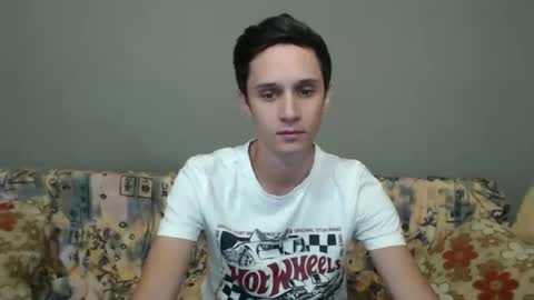 Flore online show from 10-05-25, 04:38