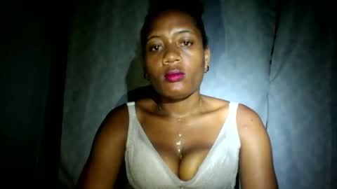 florencia011 online show from 01-22-25, 10:37