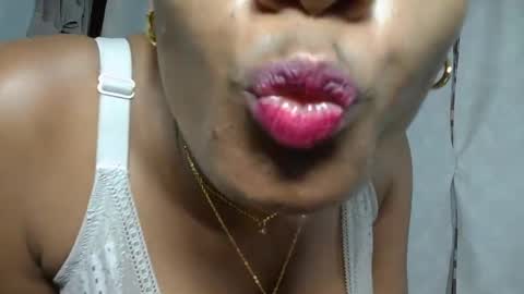 florencia011 online show from 01-23-25, 02:55
