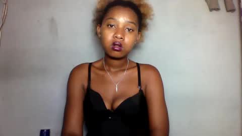 florencia011 online show from 01-29-25, 12:24