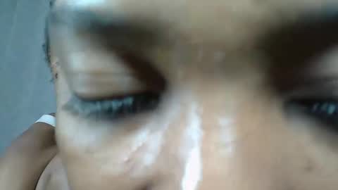 florencia011 online show from 02-01-25, 11:43
