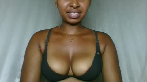 florencia011 online show from 12-20-25, 09:49