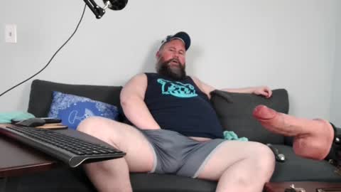 Snapshot of floridabearlive chatting on 02-06-25, 01:05 FloridaBearLive online show from 02-06-25, 01:05