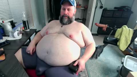 Snapshot of floridabearlive chatting on 09-19-25, 11:49 FloridaBearLive online show from 09-19-25, 11:49