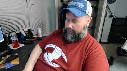 Snapshot of floridabearlive chatting on 09-28-25, 04:18 FloridaBearLive online show from 09-28-25, 04:18