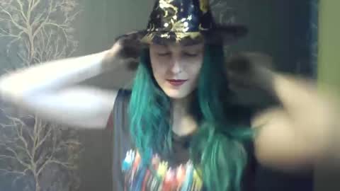 Ambika 3 online show from 10-31-25, 09:43