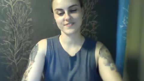 Snapshot of flower_bluee chatting on 06-10-26, 01:54 Ambika 3 online show from 06-10-26, 01:54