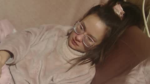 say meow and send tip  online show from 03-02-26, 05:31