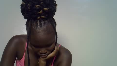 flowerdiva002 online show from 12-04-25, 08:17