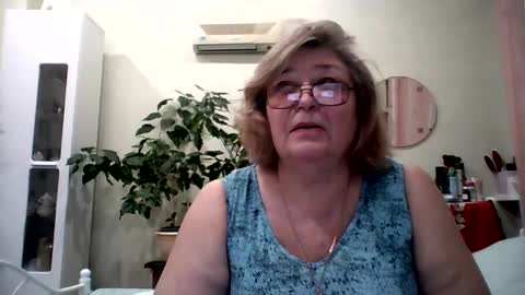Flowerlower online show from 02-11-25, 04:56