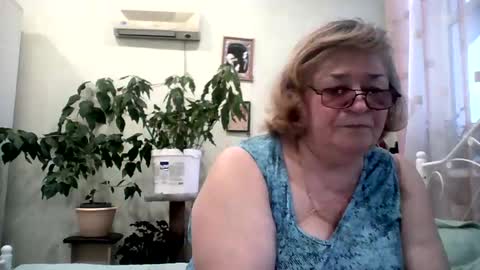 Flowerlower online show from 02-14-25, 02:54