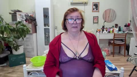 Flowerlower online show from 12-17-25, 07:31