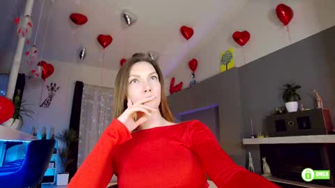 Snapshot of flowerr_powerr chatting on 02-14-25, 11:53 Katrin online show from 02-14-25, 11:53