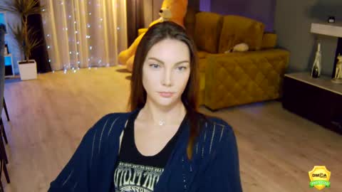 Snapshot of flowerr_powerr chatting on 02-21-25, 10:15 Katrin online show from 02-21-25, 10:15