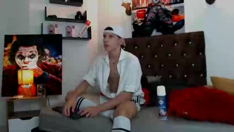 flowers109 online show from 01-13-25, 09:09