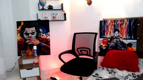 flowers109 online show from 02-14-25, 09:21