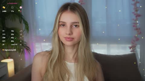 Adeline online show from 12-09-24, 08:44