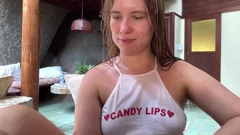 fluffy_bunnyxxx online show from 01-10-25, 05:58