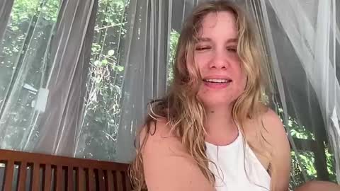 fluffy_bunnyxxx online show from 01-10-25, 09:02