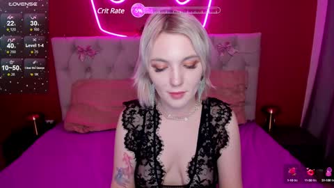 Snapshot of fluffy_monica chatting on 12-06-24, 01:29 Monica online show from 12-06-24, 01:29