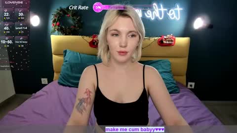 Snapshot of fluffy_monica chatting on 12-27-24, 04:26 Monica online show from 12-27-24, 04:26