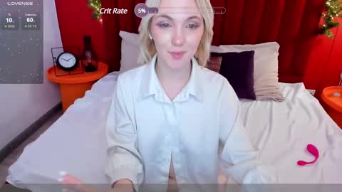 Snapshot of fluffy_monica chatting on 01-14-25, 07:38 Monica online show from 01-14-25, 07:38