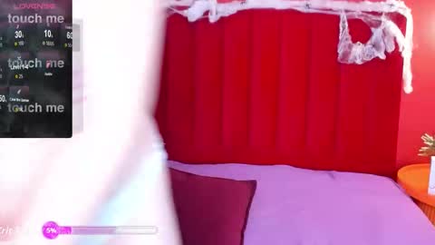 Snapshot of fluffy_monica chatting on 10-17-25, 01:20 Monica online show from 10-17-25, 01:20