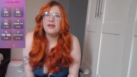 Fluffy Kity online show from 10-31-25, 11:22