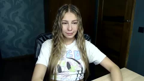 Molli  Ready for any play with you. Hottest show in pvt  Help a student earn big tokens  online show from 02-26-25, 11:37