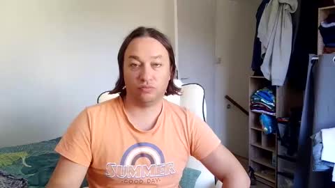 Snapshot of foix228489 chatting on 09-22-25, 11:23 foxalwaysexcited online show from 09-22-25, 11:23