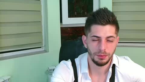 independent model online show from 01-11-25, 10:07