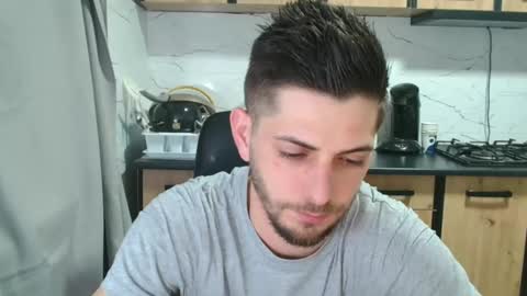 independent model online show from 02-28-25, 10:50