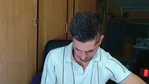 independent model online show from 09-22-25, 05:37