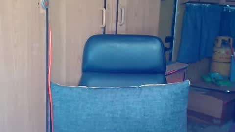 independent model online show from 09-29-25, 05:07