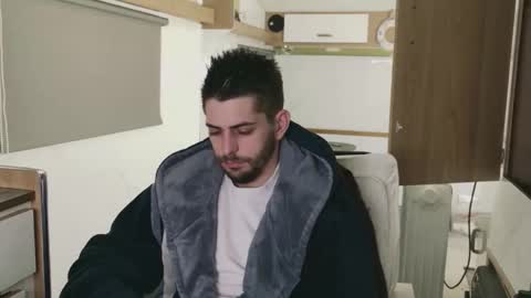 independent model online show from 02-11-26, 07:41