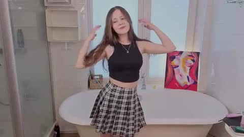 Snapshot of fondawollyung chatting on 02-12-26, 05:35 Mery online show from 02-12-26, 05:35