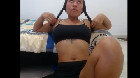 Snapshot of forbidden_games__ chatting on 01-29-25, 09:07 emely and felix online show from 01-29-25, 09:07