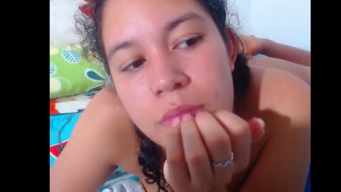 Snapshot of forbidden_games__ chatting on 02-06-25, 12:00 emely and felix online show from 02-06-25, 12:00