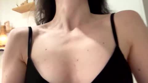 forbiddennvelvet online show from 04-17-26, 06:55