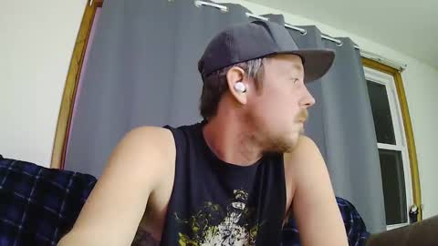 Snapshot of forgethesky chatting on 12-12-24, 01:43 m online show from 12-12-24, 01:43