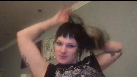 Snapshot of forthedolls chatting on 10-08-25, 04:10 forthedolls online show from 10-08-25, 04:10