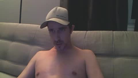 fouraide42 online show from 02-11-25, 09:42