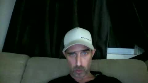 Snapshot of fouraide42 chatting on 01-06-26, 04:05 fouraide42 online show from 01-06-26, 04:05